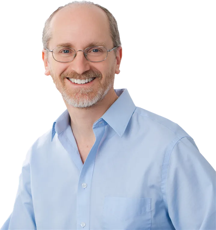Headshot of Lynn Berg, PGAV Destinations executive assistant