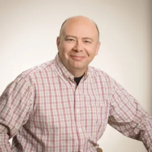 Headshot of Mariusz Bleszynski of PGAV Destinations, presenter at the zoo design conference in Poland